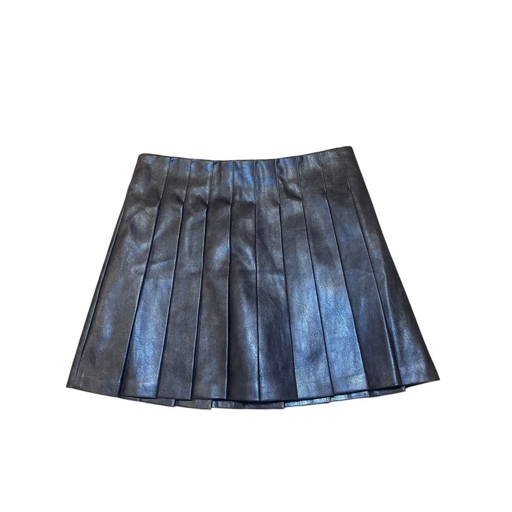 VICI Brown Faux Leather Pleated Mini Skirt Women’s Medium Preppy Chic - Picture 2 of 7